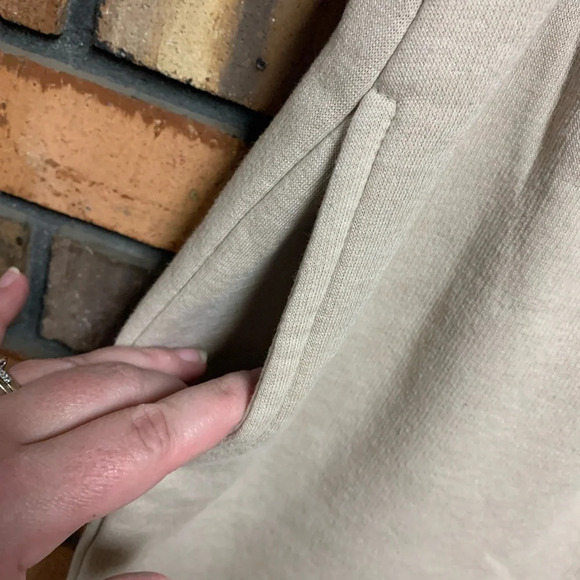 PrettyLittleThing Beige Sweat Pants - Picture 3 of 4